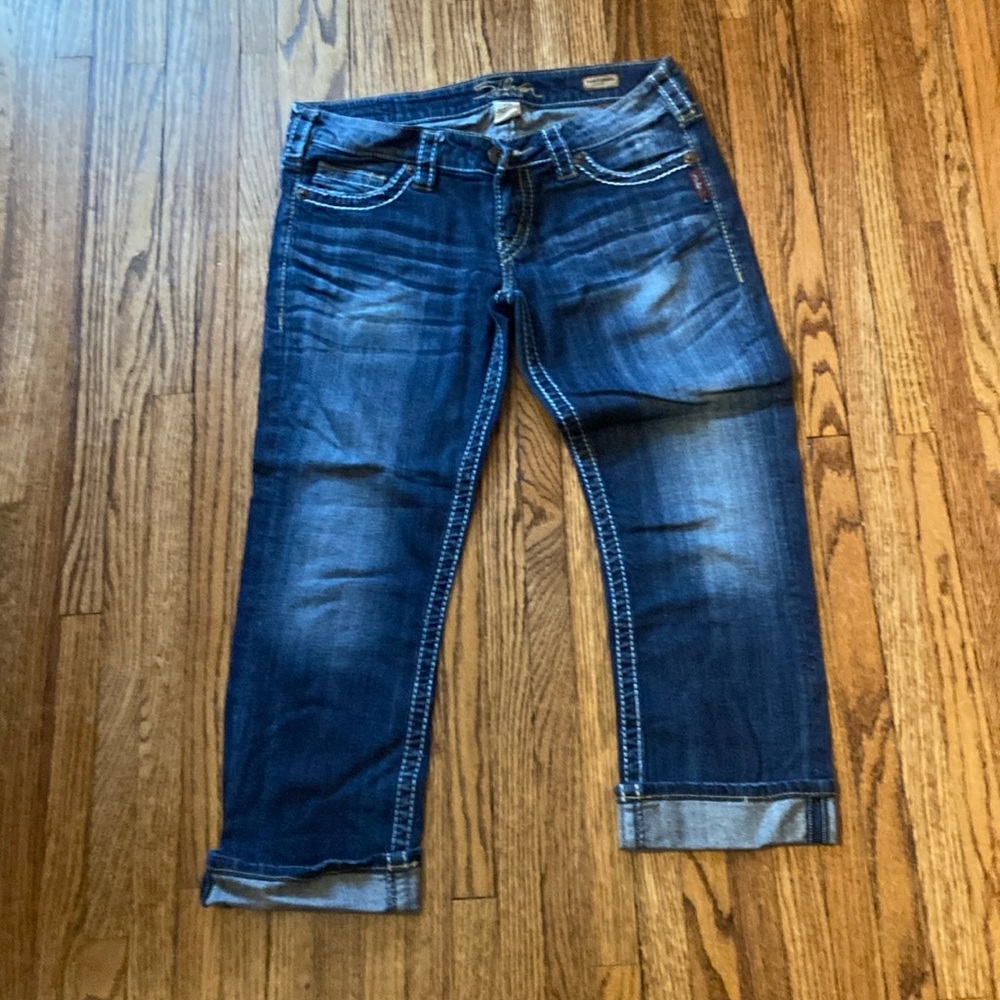Silver Capri jeans.
